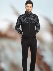 WILD WEST Camouflage Printed Fleece Cotton Tracksuits