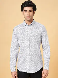 BYFORD by Pantaloons Slim Fit Absatrct Printed Cotton Casual Shirt