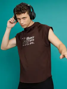 HIGHLANDER Typography Printed Hooded Sweatshirt