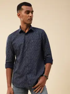 Turtle Micro Ditsy Printed Relaxed Slim Fit Cotton Casual Shirt