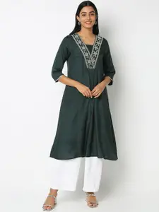 Ethnicity Floral Embroidered Square Neck Kurta