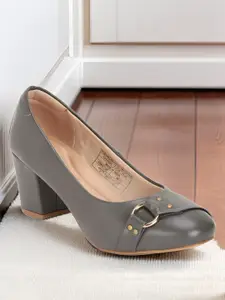 Van Heusen Block Heel Metallic Detail Pumps