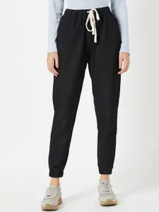 DressBerry Women Black Mid Rise Clean Look Cotton Jeans