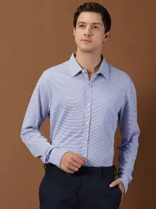 INVICTUS Original Slim Fit Horizontal Striped Knitted Formal Shirt