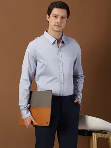 INVICTUS Original Slim Fit Spread Collar Knitted Formal Shirt