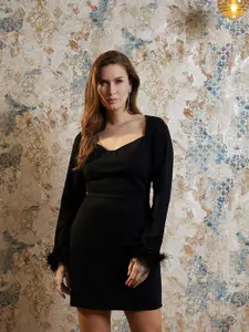 Athena Black Fringed Detailed Sweetheart Neck Long Sleeves Bodycon Dress