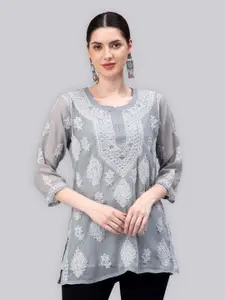 Seva Chikan Ethnic Motifs Embroidered Lucknowi Chikankari Kurti With Inner
