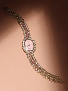 HAUTE SAUCE by  Campus Sutra Women Water Resistance Analogue Watch AW23_HSWC1098