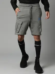 Breakbounce Men Grey Mid-Rise Cotton Cargo Shorts