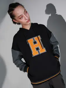 Hubberholme Typography Printed Hooded Neck Long Sleeve Pullover Sweatshirt