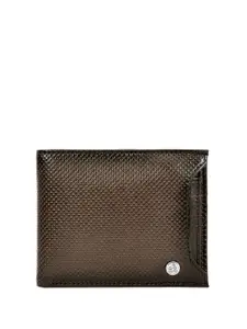 Eske Men Animal Textured Leather RFID Two Fold Wallet