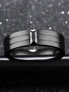 VIEN Men Titanium Plated CZ-Studded Finger Ring