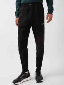 Reebok Men Training Meet You There Mid-Rise Track Pants