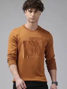 V Dot Typography Print Sweatshirt