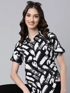 SHOWOFF Slim Fit Abstract Printed Casual Shirt
