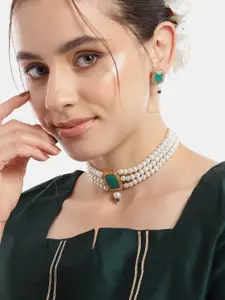 Anouk Women Gold-Plated Kundan Studded Brass Choker Necklace with Earrings