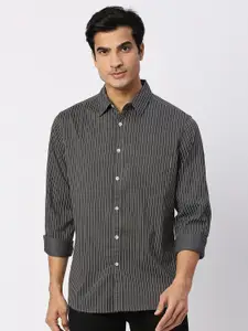 VALEN CLUB Striped Slim Fit Opaque Cotton Casual Shirt