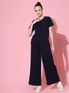 Oomph! Solid Round Neck T-shirt And Trousers Co-Ords
