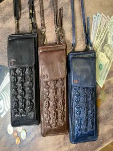 ART N VINTAGE Textured Leather Mobile Pouch