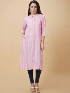 Globus Woven Design Mandarin Collar Straight Kurta