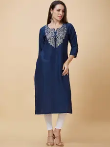 Globus Ethnic Motif Yoke Embroidered Round Neck With Notched Straight Kurta
