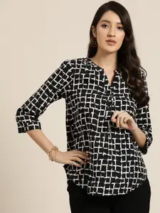 Qurvii Women Comfort Opaque Checked Casual Shirt