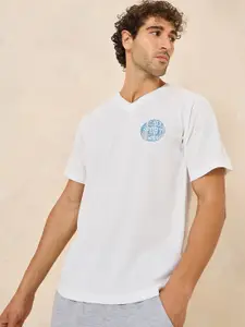 Styli White V-Neck Raglan Sleeves Oversized T-Shirt