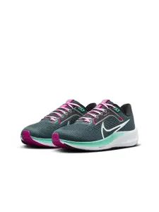 Nike Women Zoom Pegasus 40 Textured Road Running Sports Shoes