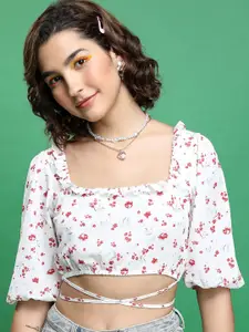 Tokyo Talkies Off White & Pink Floral Printed Square Neck Smocked Fitted Crop Top
