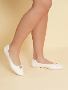 Sherrif Shoes Textured Round Toe Ballerinas Flats