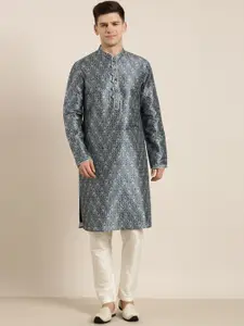TheEthnic.Co Ethnic Motifs Printed Mandarin Collar Kurta