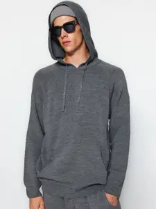 Trendyol Hooded Acrylic Pullover