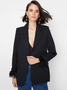 Trendyol Notched Lapel Collar Fringed Detail Single-Breasted Blazer