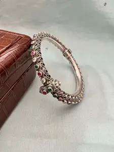 Arte Jewels Silver-Plated Bangle-Style Bracelet