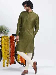 KISAH Geometric Embroidered Mandarin Collar Sequinned Straight Kurta With Churidar