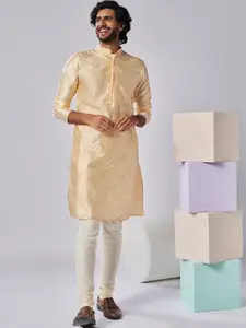 KISAH Geometric Embroidered Gotta Patti Mandarin Collar Kurta With Churidar