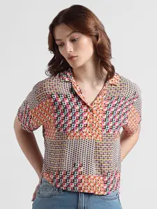 ONLY Onlmanon Geo Geometric Printed Spread Collar Casual Shirt