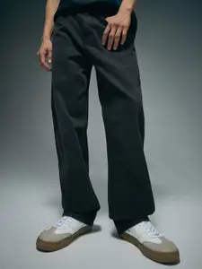 Flying Machine Men Relaxed Fit High-Rise Clean Look Cotton Jeans