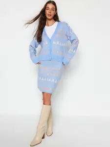 Trendyol Self-Design V-Neck Sweater With Straight Skirt Co-Ords