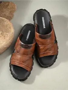 Overdrive Textured Leather Comfort Sandals