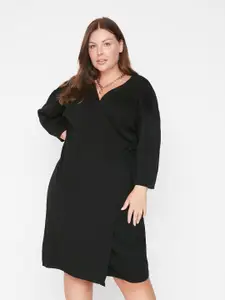Trendyol Plus Size Wrap Knee Length Dress