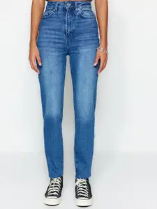 Trendyol Women Mid-Rise Clean Look Light Fade Stretchable Jeans
