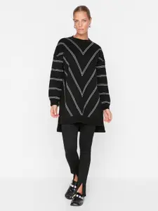 Trendyol Geometric Self Design Longline Acrylic Pullover