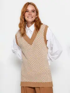 Trendyol Geometric Printed V-Neck Sleeveless Acrylic Sweater Vest