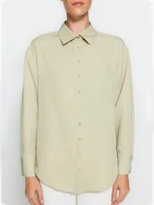 Trendyol Regular Fit Spread Collar Long Sleeves Casual Shirt