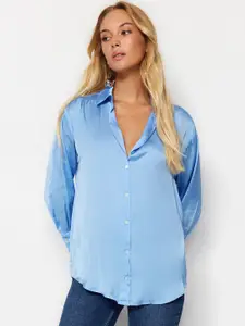 Trendyol Spread Collar Casual Shirt