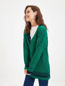 Trendyol Cable Knit Self Design Acrylic Longline Pullover Sweater