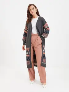 Trendyol Geometric Printed V-Neck Longline Front-Open