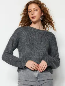 Trendyol Cable Knit Self Design Crop Pullover Sweater