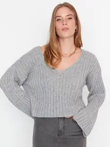 Trendyol Ribbed V-Neck Pullover